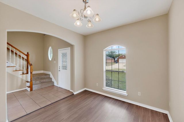 805 Brandon Drive, Seagoville, TX 75159