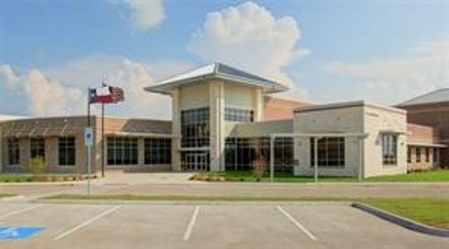 1108 Devonshire Drive N, Forney, TX 75126