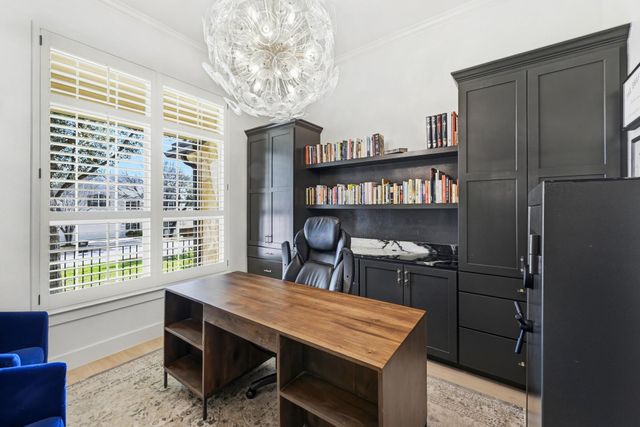 131 Eaton LN, Austin, TX 78737