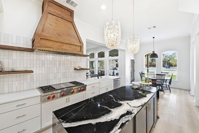 131 Eaton LN, Austin, TX 78737