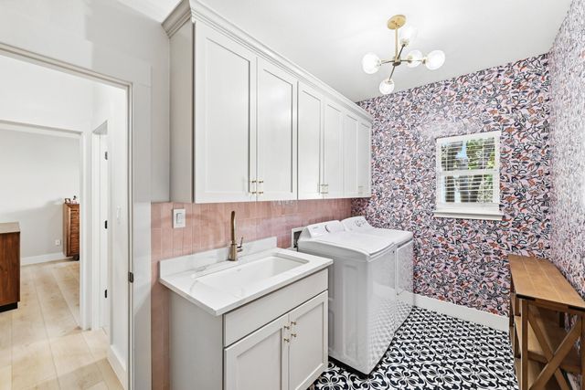 131 Eaton LN, Austin, TX 78737