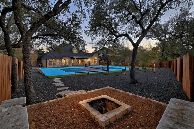 131 Eaton LN, Austin, TX 78737