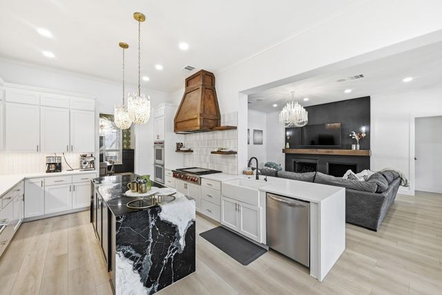 131 Eaton LN, Austin, TX 78737