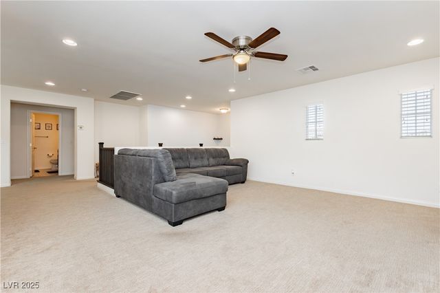 4529 Eagle Nest Peak Street, Las Vegas, NV 89129