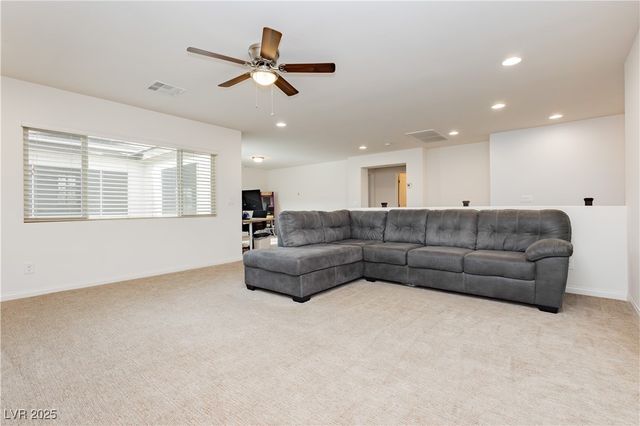 4529 Eagle Nest Peak Street, Las Vegas, NV 89129