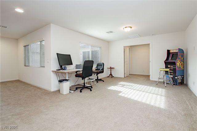 4529 Eagle Nest Peak Street, Las Vegas, NV 89129