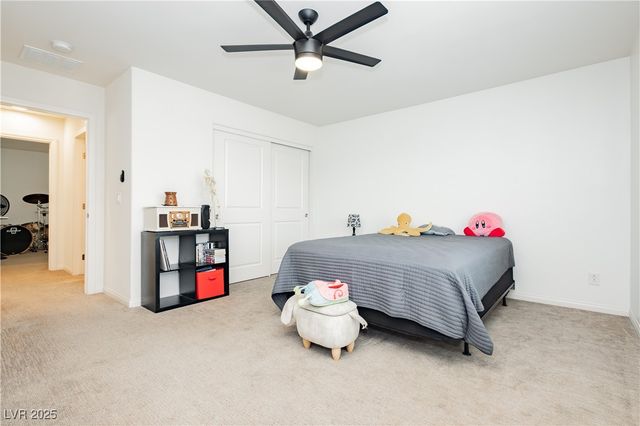 4529 Eagle Nest Peak Street, Las Vegas, NV 89129