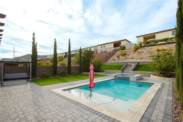 4529 Eagle Nest Peak Street, Las Vegas, NV 89129