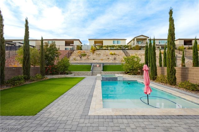 4529 Eagle Nest Peak Street, Las Vegas, NV 89129