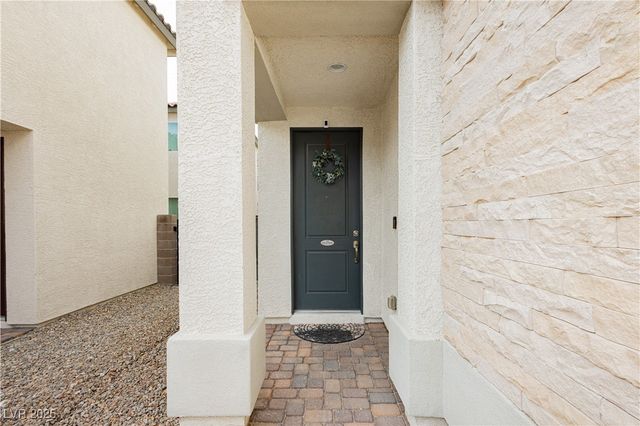 4529 Eagle Nest Peak Street, Las Vegas, NV 89129