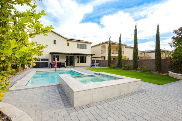 4529 Eagle Nest Peak Street, Las Vegas, NV 89129