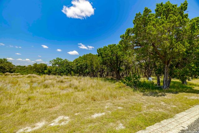 940 San Juan, Kerrville, TX 78028