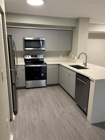 1900 Van Buren St 201B, Hollywood, FL 33020