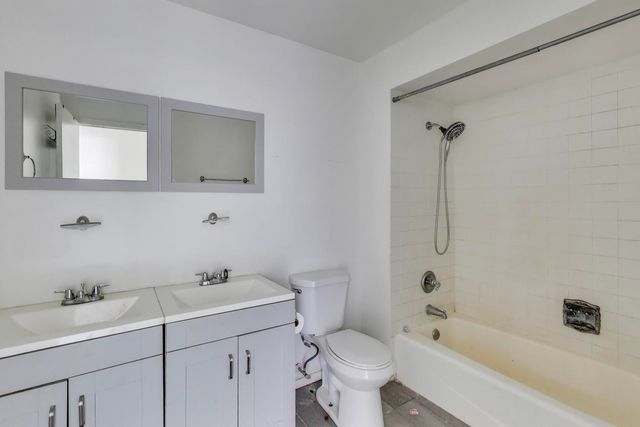 257 Cornell Avenue, Calumet City, IL 60409