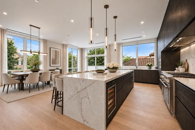 5010 Longmont Drive PH-2, Houston, TX 77056