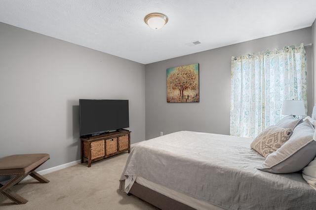2848 Meadow Gln, Mount Juliet, TN 37122