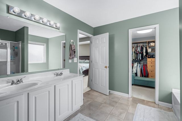 2848 Meadow Gln, Mount Juliet, TN 37122