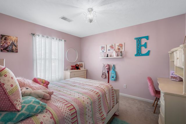 2848 Meadow Gln, Mount Juliet, TN 37122