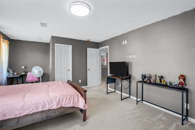 2848 Meadow Gln, Mount Juliet, TN 37122
