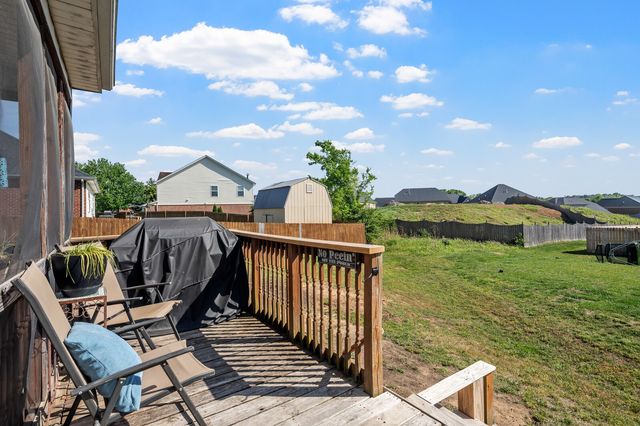 2848 Meadow Gln, Mount Juliet, TN 37122