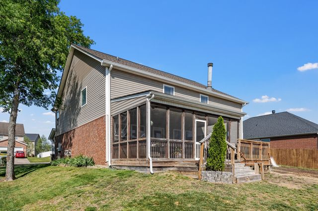 2848 Meadow Gln, Mount Juliet, TN 37122
