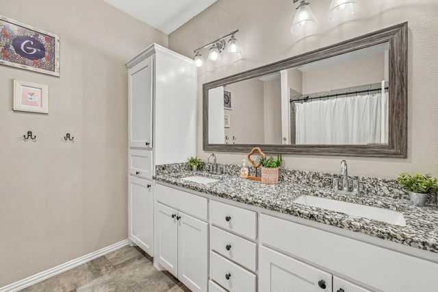 5412 Firewood Trail, Granbury, TX 76048