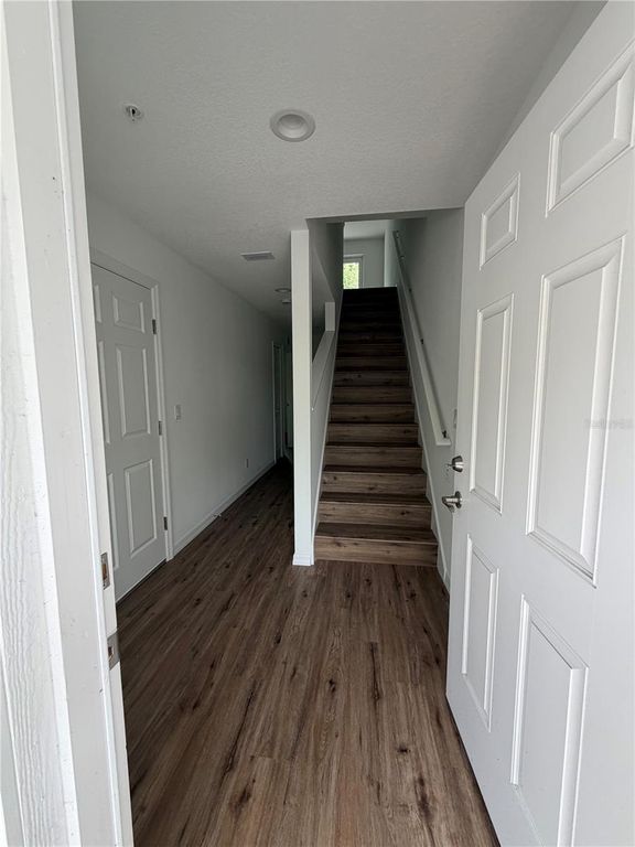 2577 6TH AVENUE DRIVE E, BRADENTON, FL 34208 — photo 3