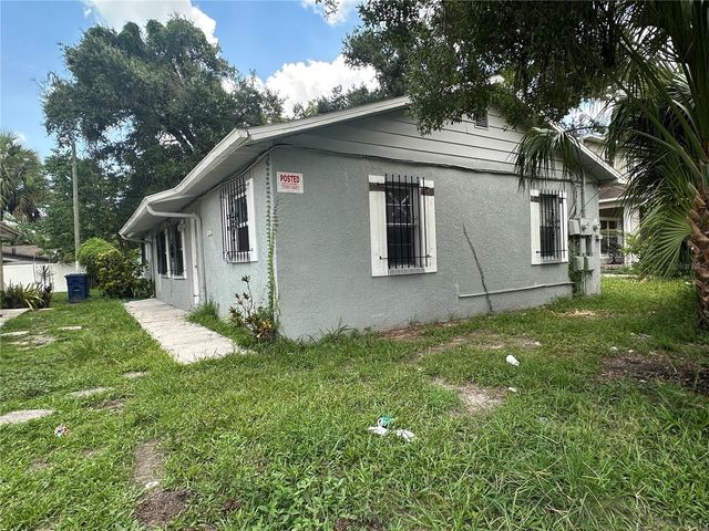 8215 N KLONDYKE STREET, Tampa, FL 33604