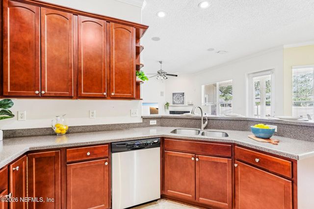 144 OAKWOOD PLANTATION Drive, Fleming Island, FL 32003