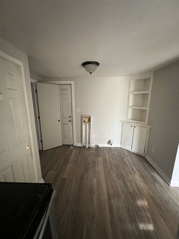 1202 Parker St, Columbia, TN 38401