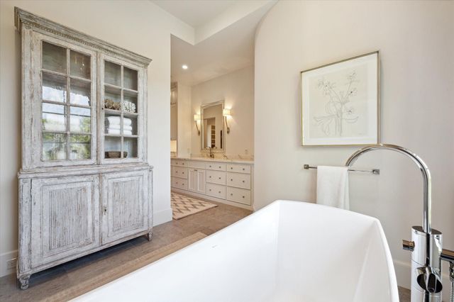 633 Quintana Roo Place, Seabrook, TX 77586