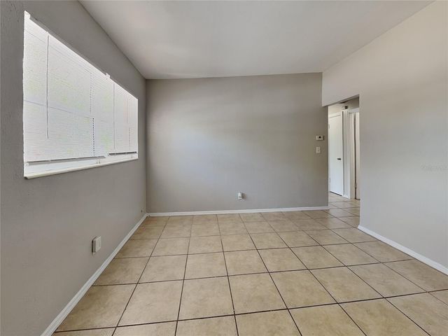 6484 44TH AVENUE N, Kenneth City, FL 33709