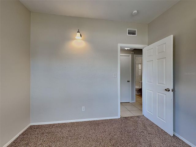 6484 44TH AVENUE N, Kenneth City, FL 33709