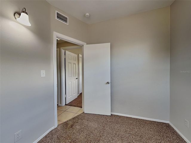 6484 44TH AVENUE N, Kenneth City, FL 33709