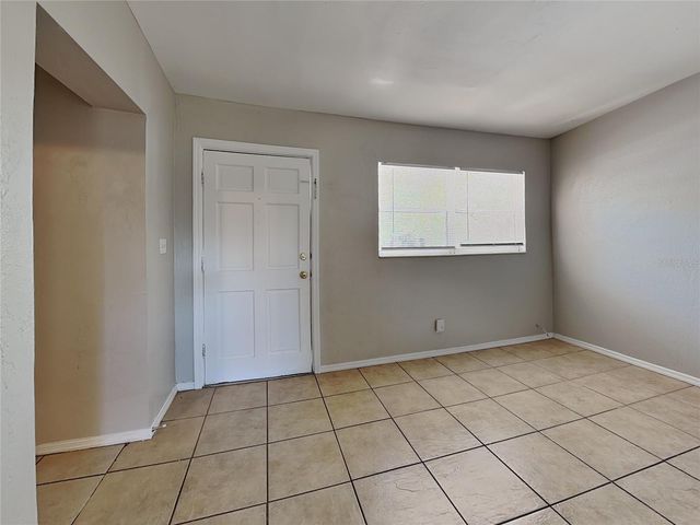 6484 44TH AVENUE N, Kenneth City, FL 33709