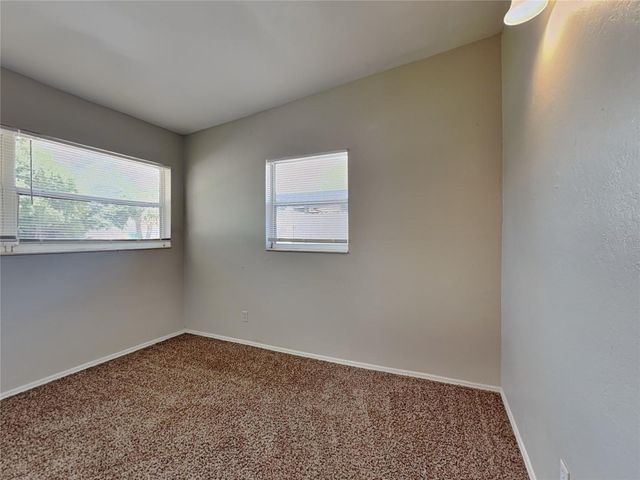 6484 44TH AVENUE N, Kenneth City, FL 33709