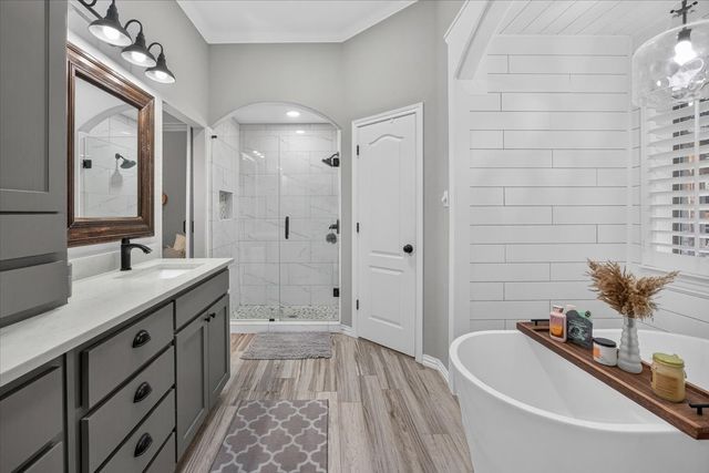 2016 Spinnaker Lane, Azle, TX 76020