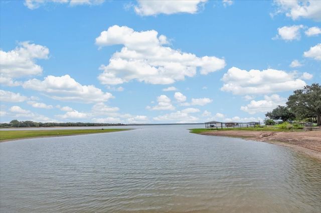 2016 Spinnaker Lane, Azle, TX 76020