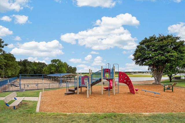2016 Spinnaker Lane, Azle, TX 76020