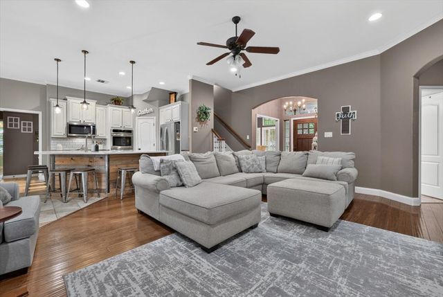 2016 Spinnaker Lane, Azle, TX 76020