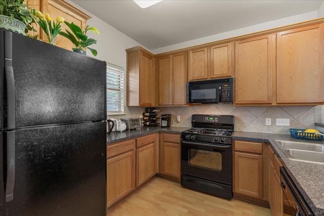 6801 Beckett RD 143L, Austin, TX 78749
