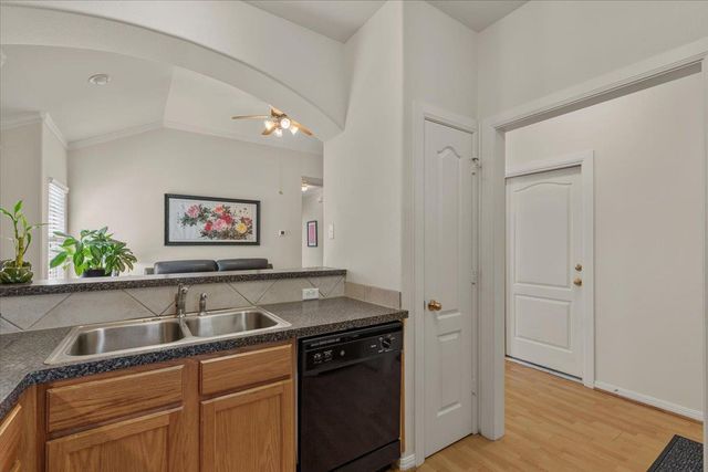 6801 Beckett RD 143L, Austin, TX 78749