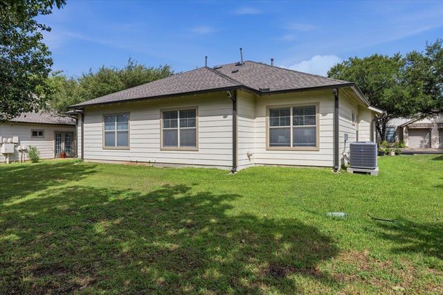 6801 Beckett RD 143L, Austin, TX 78749