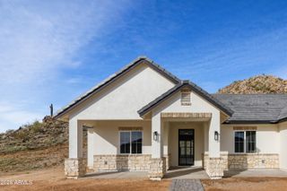 1687 E Creek Canyon Road, Phoenix, AZ 85086