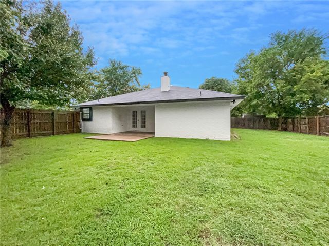 1902 La Fontaine Lane, Greenville, TX 75402