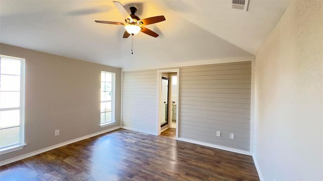 1902 La Fontaine Lane, Greenville, TX 75402