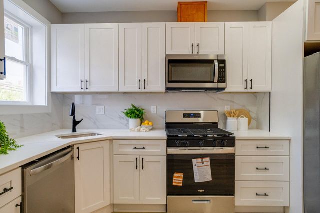 2842 MAYFIELD AVE, Baltimore, MD 21213