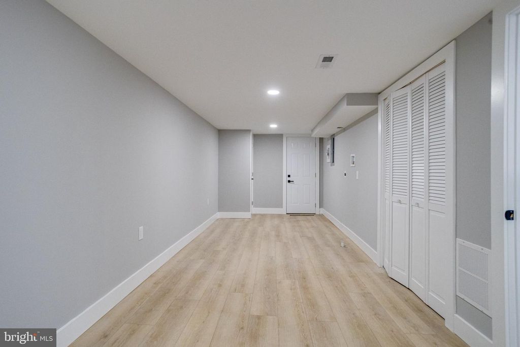 Image 36 of property listing at 2842 MAYFIELD AVE, Baltimore, MD 21213