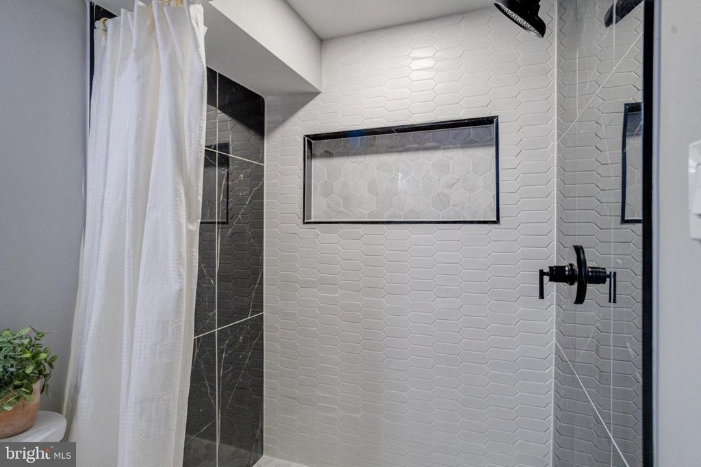 Image 39 of property listing at 2842 MAYFIELD AVE, Baltimore, MD 21213