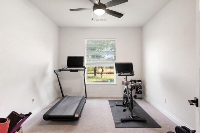 412 Oakpark DR, Spicewood, TX 78669